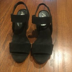 Anne Klein Sport Black Heels 8.5 M